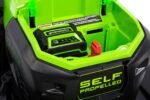Greenworks Self-Propelled 21-inch Brushless Lawn Mower 40V with 5Ah Battery and Charger - Image 4