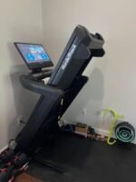 NordicTrack Commercial 2450 Treadmill - Image 9